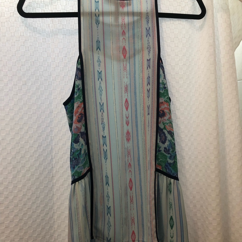 NWOT - BCBG Maxazria Valen Print-Blocked  Top - Picture 6 of 7